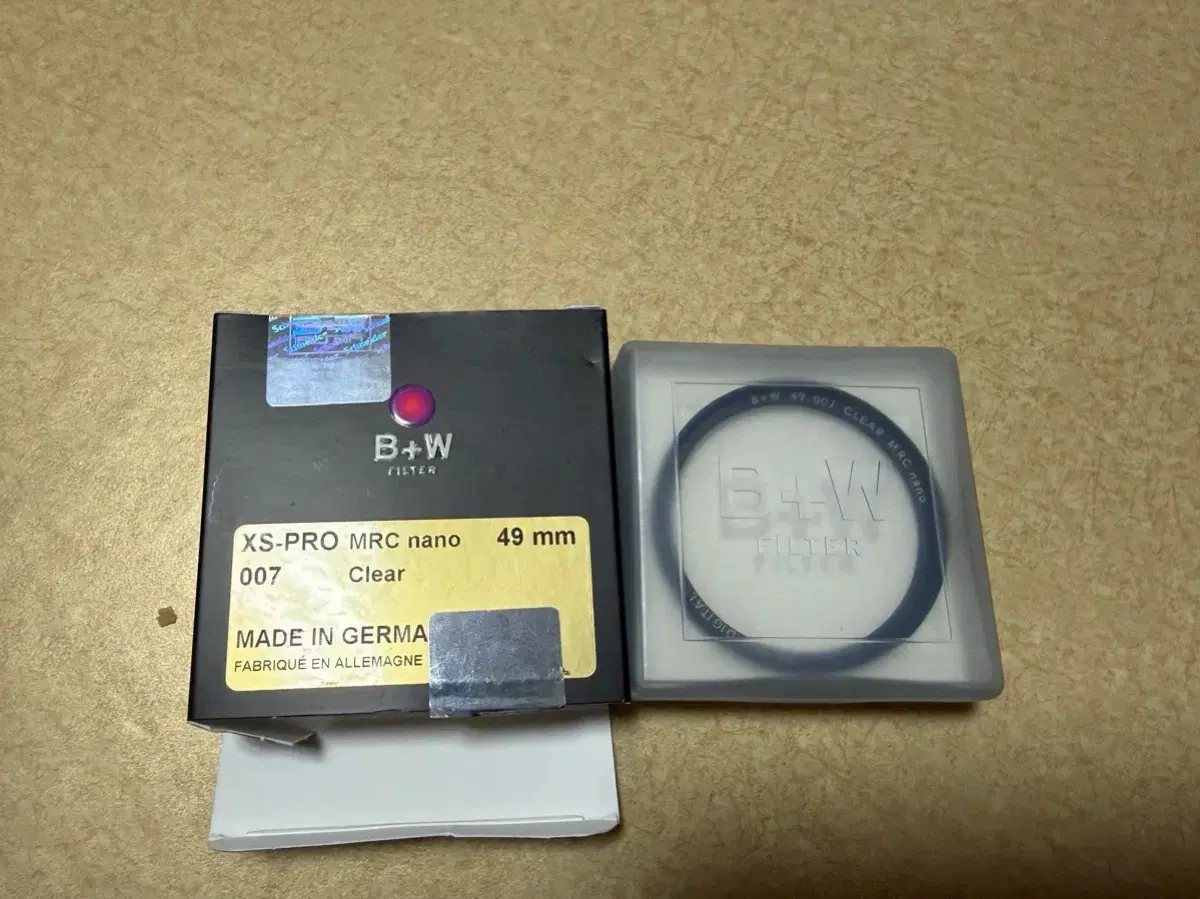 B+W 필터 XS-PRO MRC nano 49mm 클리어