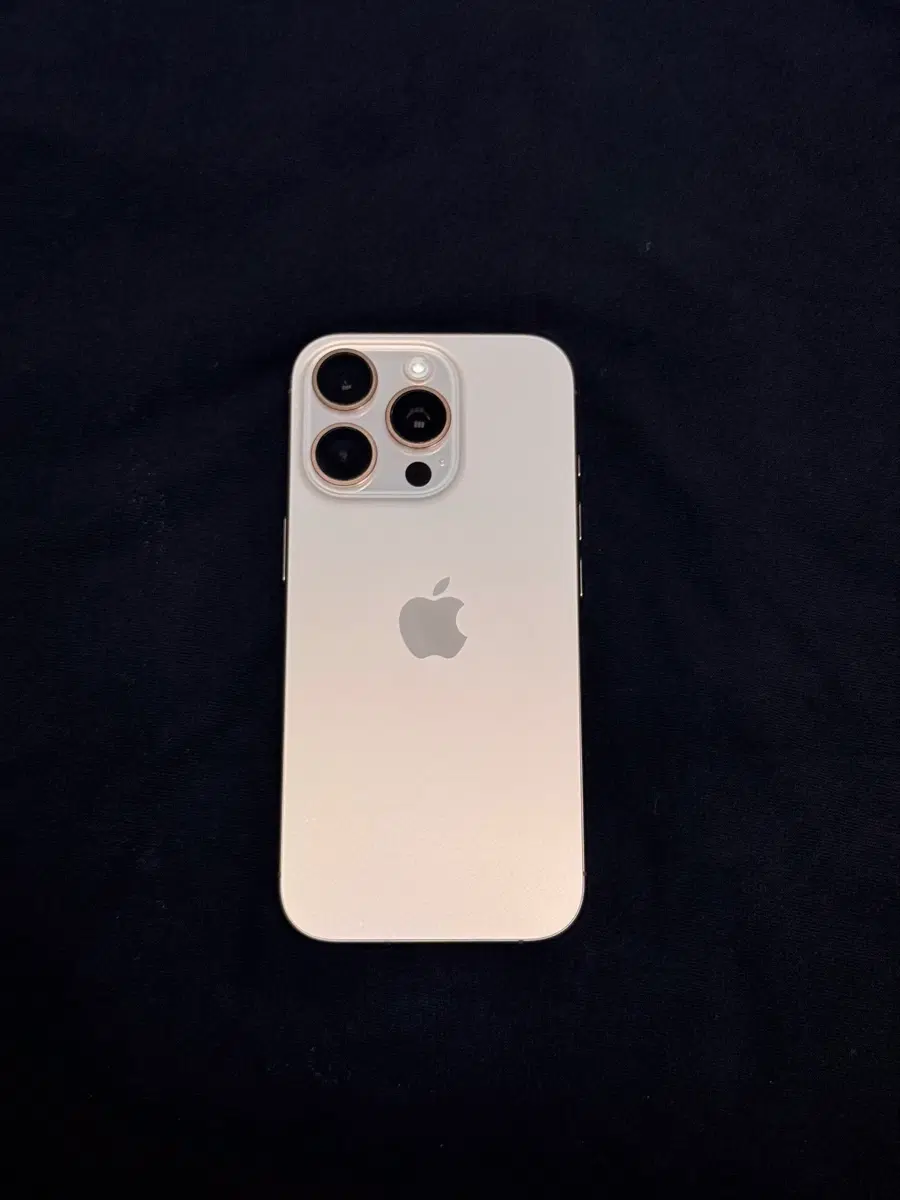 아이폰 16 프로 데저트 256gb (보조배터리, 케이스 포함)