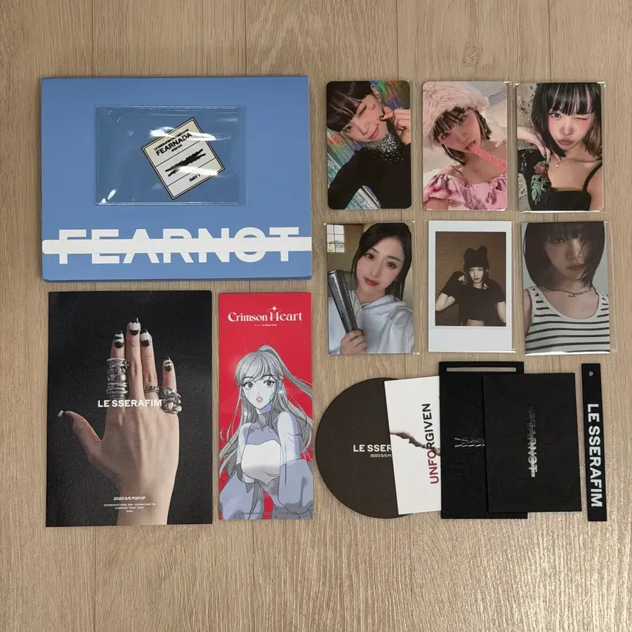 [미개봉] 르세라핌 피어나 1기 키트 2023 팬미팅 피어나존 팝업 폴라 포카 언포기븐 안티프레자일 공굿 채원 윤진 카즈하