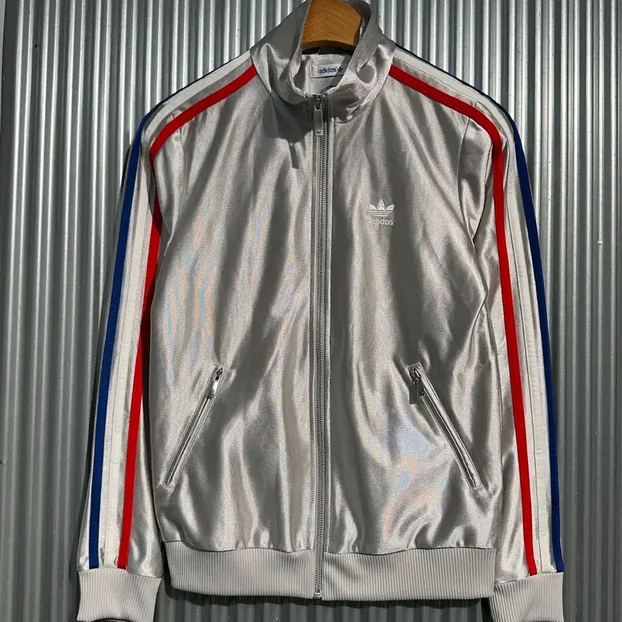 [085] 아디다스 adidas 오리지널스 올림픽 트랙탑 실버