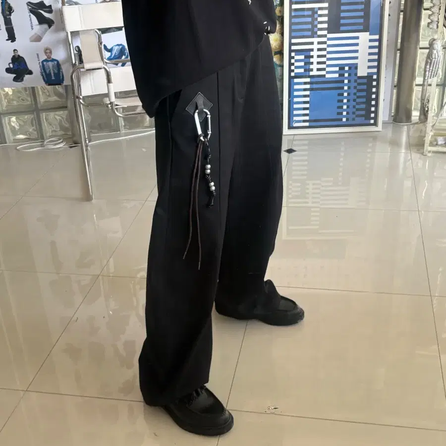 KOOI 코이 holder curve pants