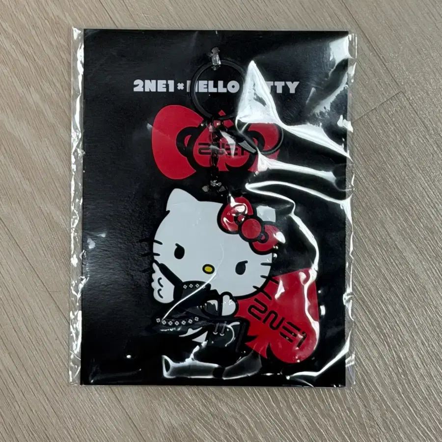 [미개봉] 2NE1 X HELLO KITTY 키링 투애니원 헬로키티 한정 희귀 굿즈