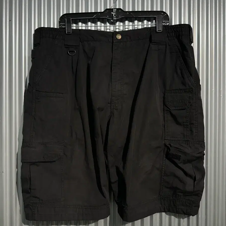 [40] 511 택티컬 5.11 Tactical 블랙 카고 하프팬츠