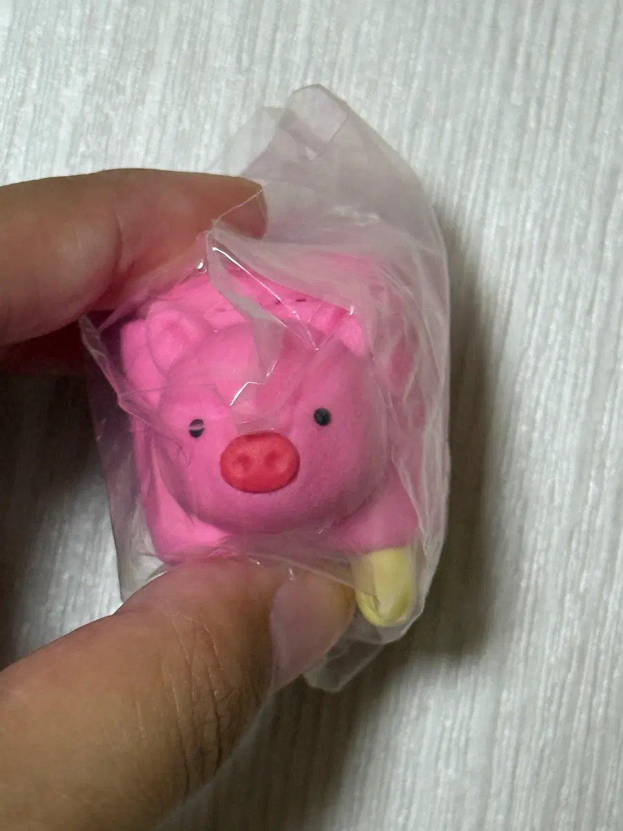 돼지모양 의자 가챠