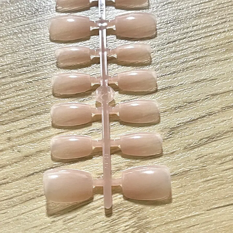 숏스퀘어 연핑크 단색네일팁