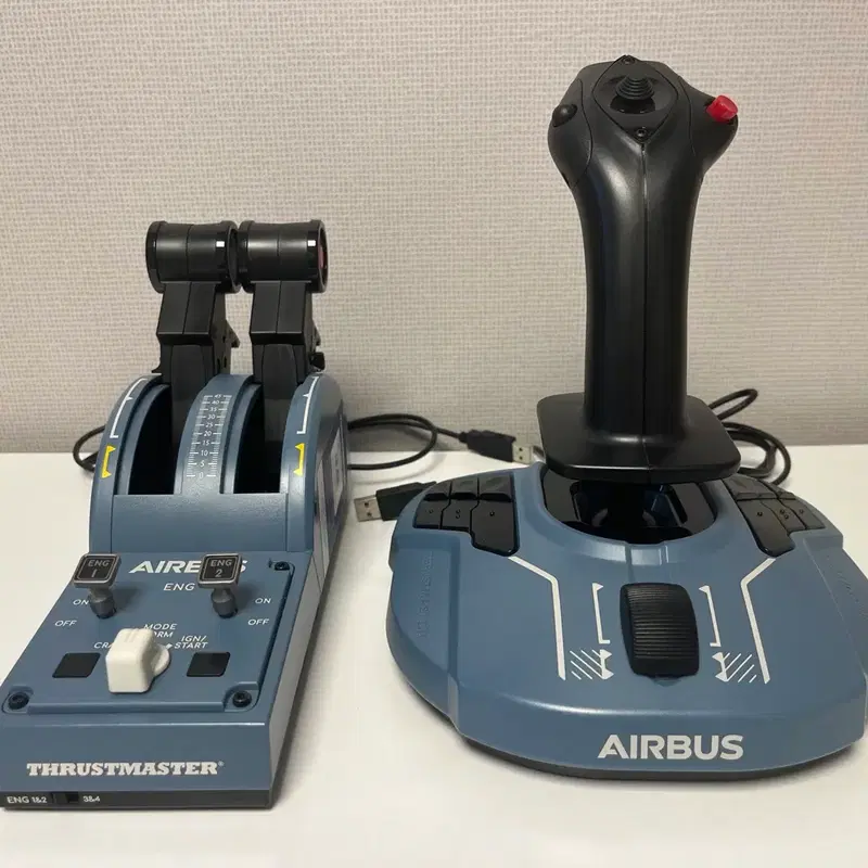 Thrustmaster 에어버스 조이스틱 스로틀 세트