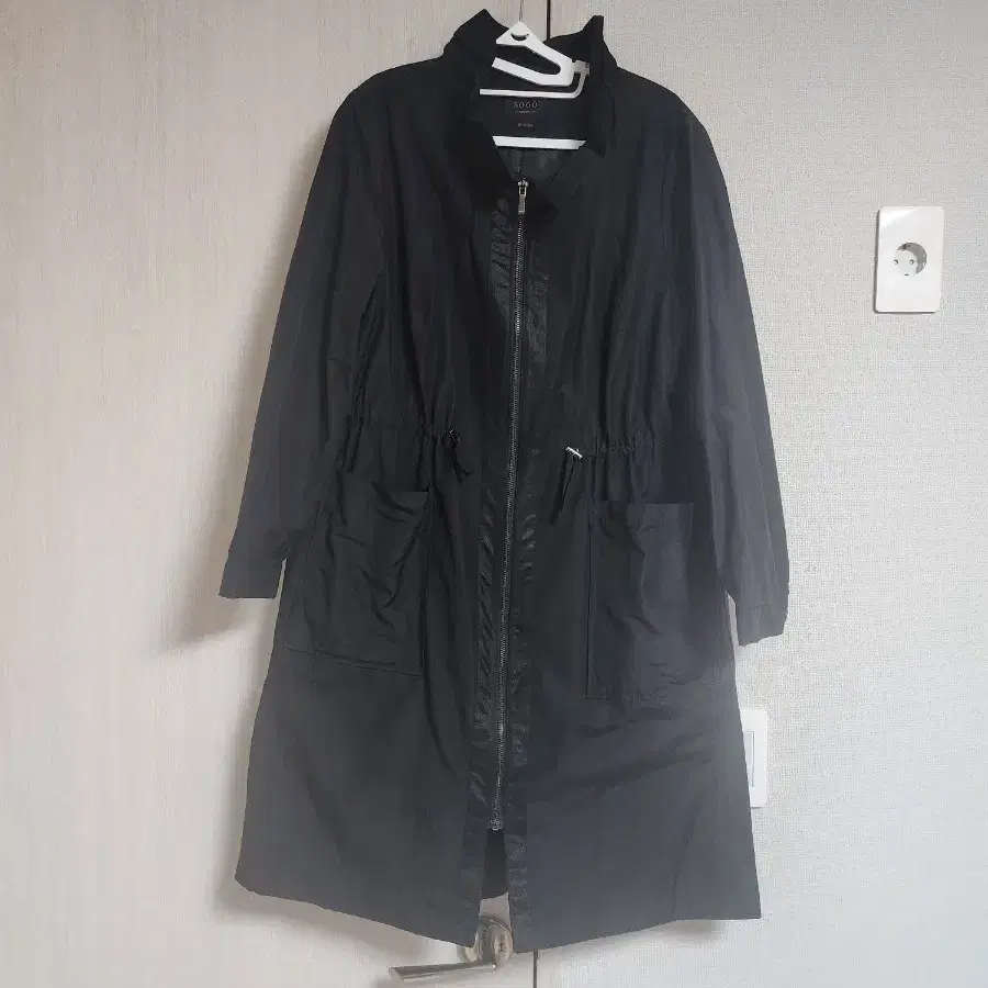 SOCO 브랜드 블랙 여성 코트.새상품