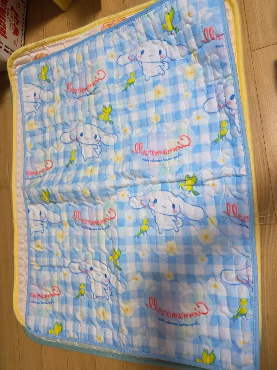 시나모롤 체크 패턴 아기 이불 기저기요 방수요 방수이불