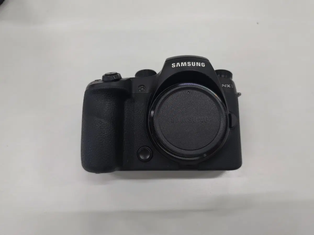 삼성 nx1 바디 판매합니다