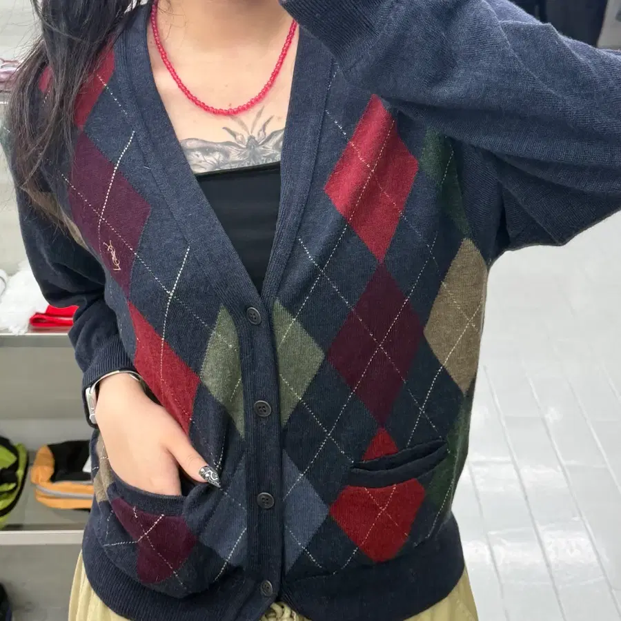 (L) 입생로랑 빈티지 아가일 패턴 가디건
