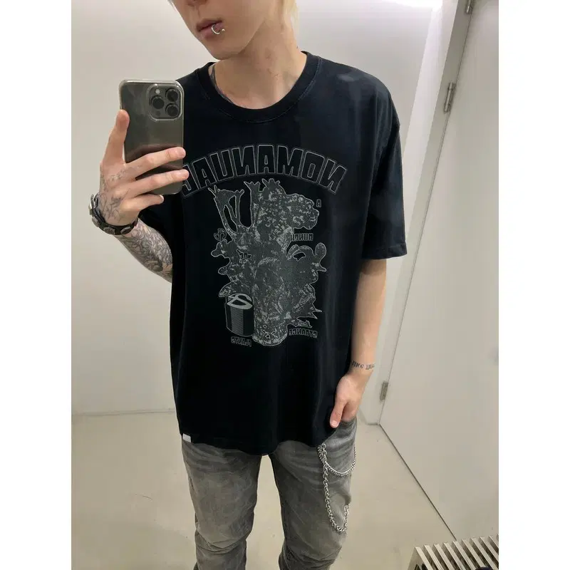 노메뉴얼 프린팅 반팔티 r4550