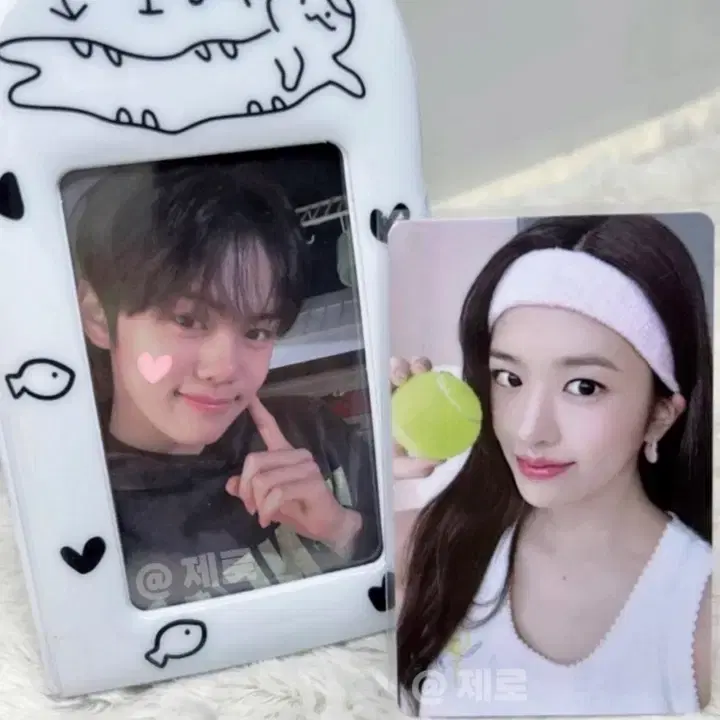 파파존스 아이브 안유진 포카 판매