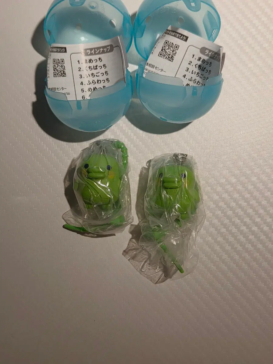 다마고치 컬러풀 키링 케이블타이 멀티참 가챠 피규어 구치파치 쿠치파치 주댕치