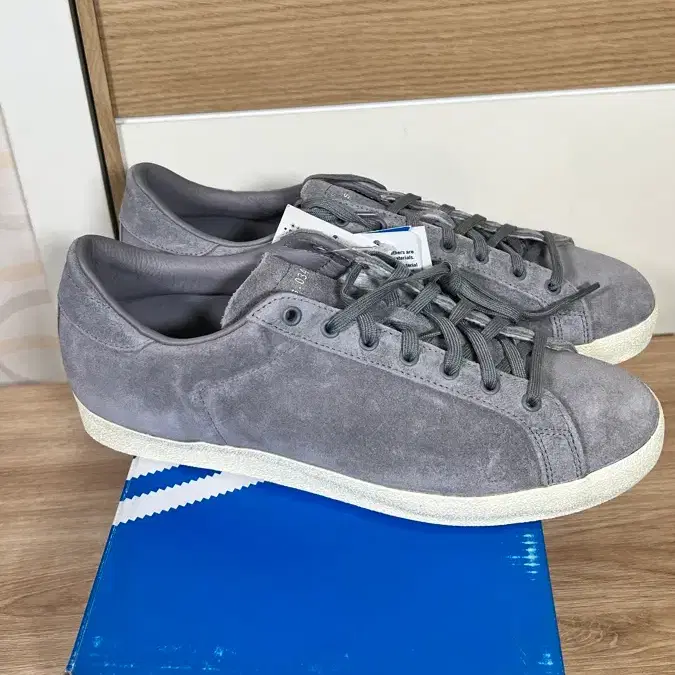 adidas x TAKAHIROMIYASHITA TheSoloist. Rod Laver Vintage