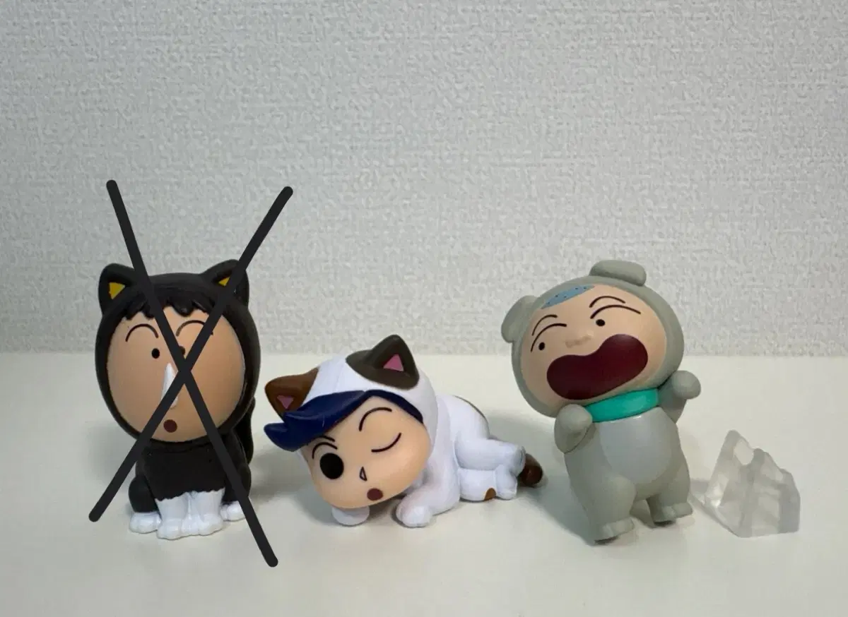 고양이 옷을 입은 짱구와 친구들 가챠