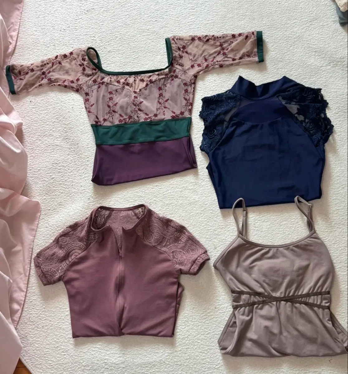 발레 레오타드 , 발레복 ,델라로 레오타드 (가격표시는 델라로입니다 )