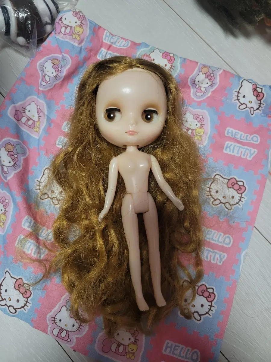 미디 브라이스 노커스텀 본체 인형 갈색 장발 2010년
