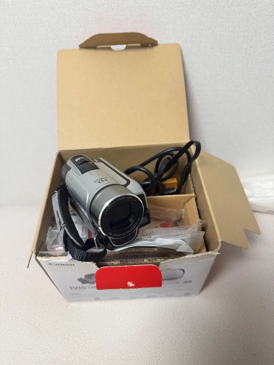 캐논 HF R11 캠코더 (빈티지느낌 낭낭 영상 캡쳐 작례있음)