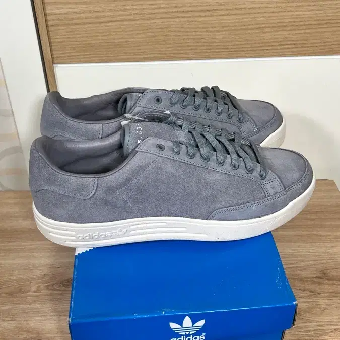 TAKAHIROMIYASHITATheSoloist. x adidas Originals Rod Laver (2012)