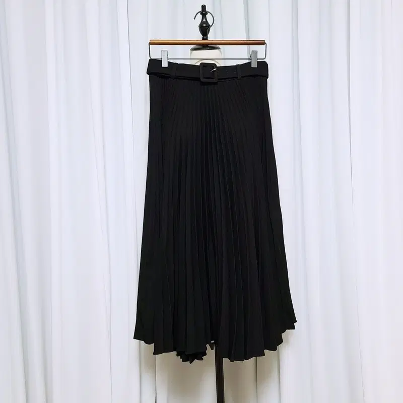 ZARA 자라 울 터치 벨티드 플리츠 스커트