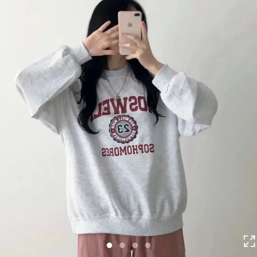 에이블리 지그재그 루즈핏 라운드 맨투맨 판매합니다!