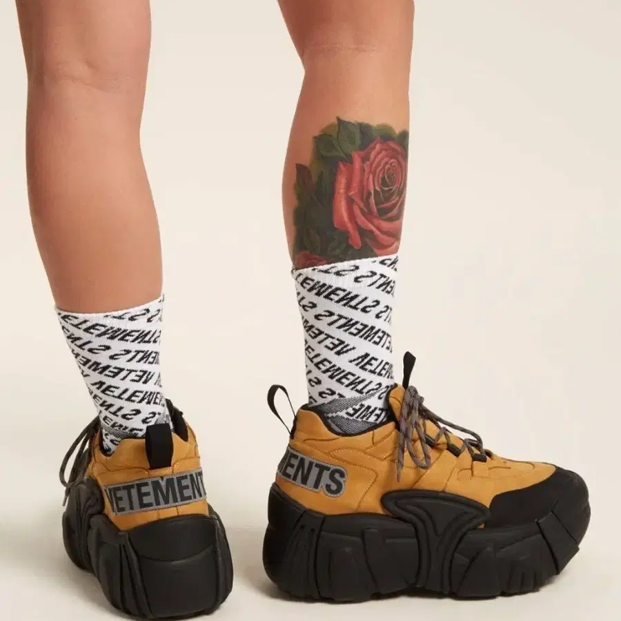 VETEMENTS SWEAR 베트멍 스웨어 플랫폼 스니커즈 / EU41