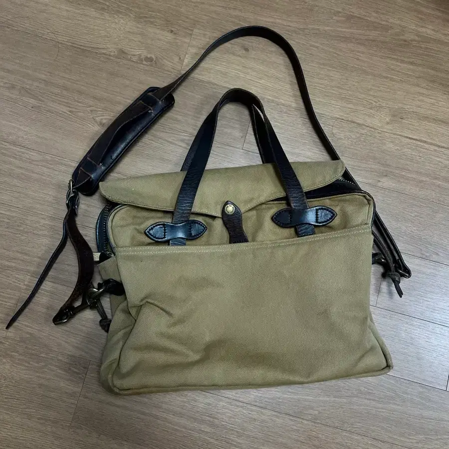 FILSON 필슨 70256-L Made in USA 빈티지 브리프케이스 숄더백 탄/카키