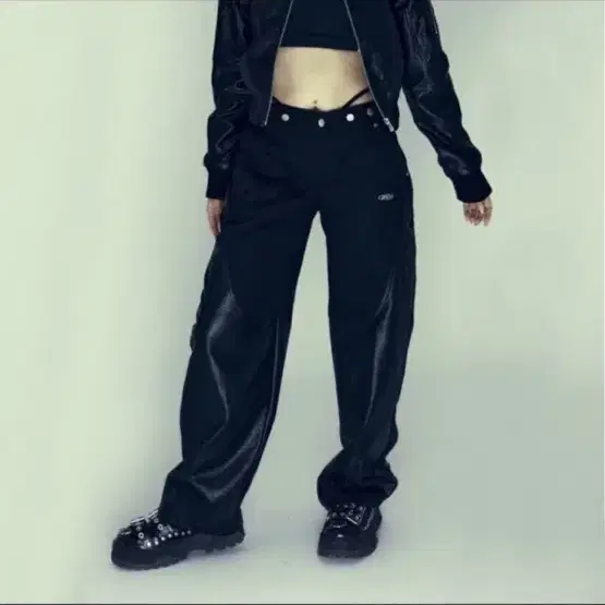 카시코 레더 팬츠