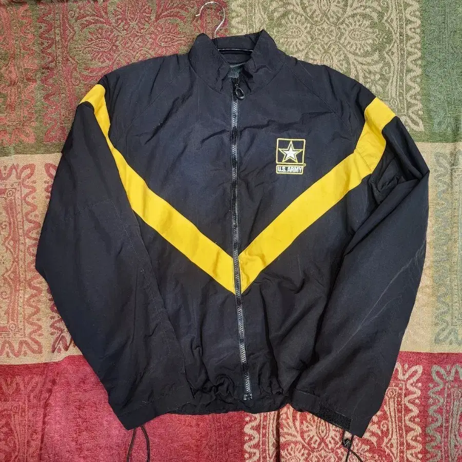 U.S. ARMY 트레이닝 바람막이 자켓 (미디움/레귤러)