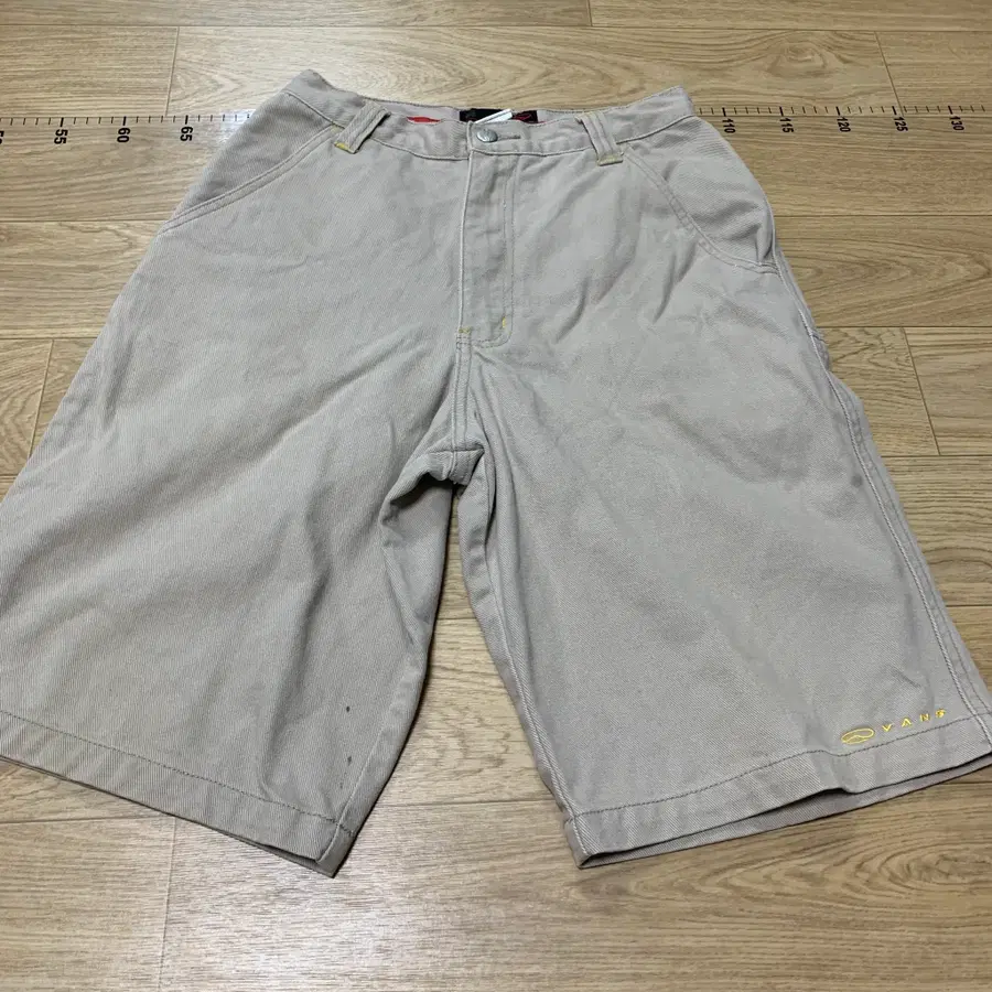 28)90~00s 반스(Vans) 올드스쿨 미니 자수 와이드 하프 팬츠