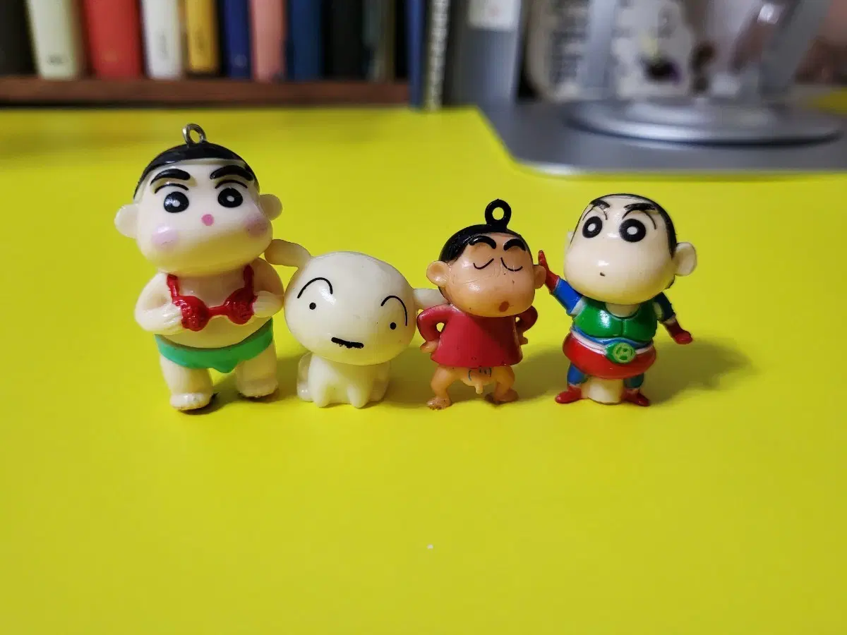짱구 오래된 피규어들