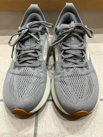 BROOKS GLYCERIN 스니커즈