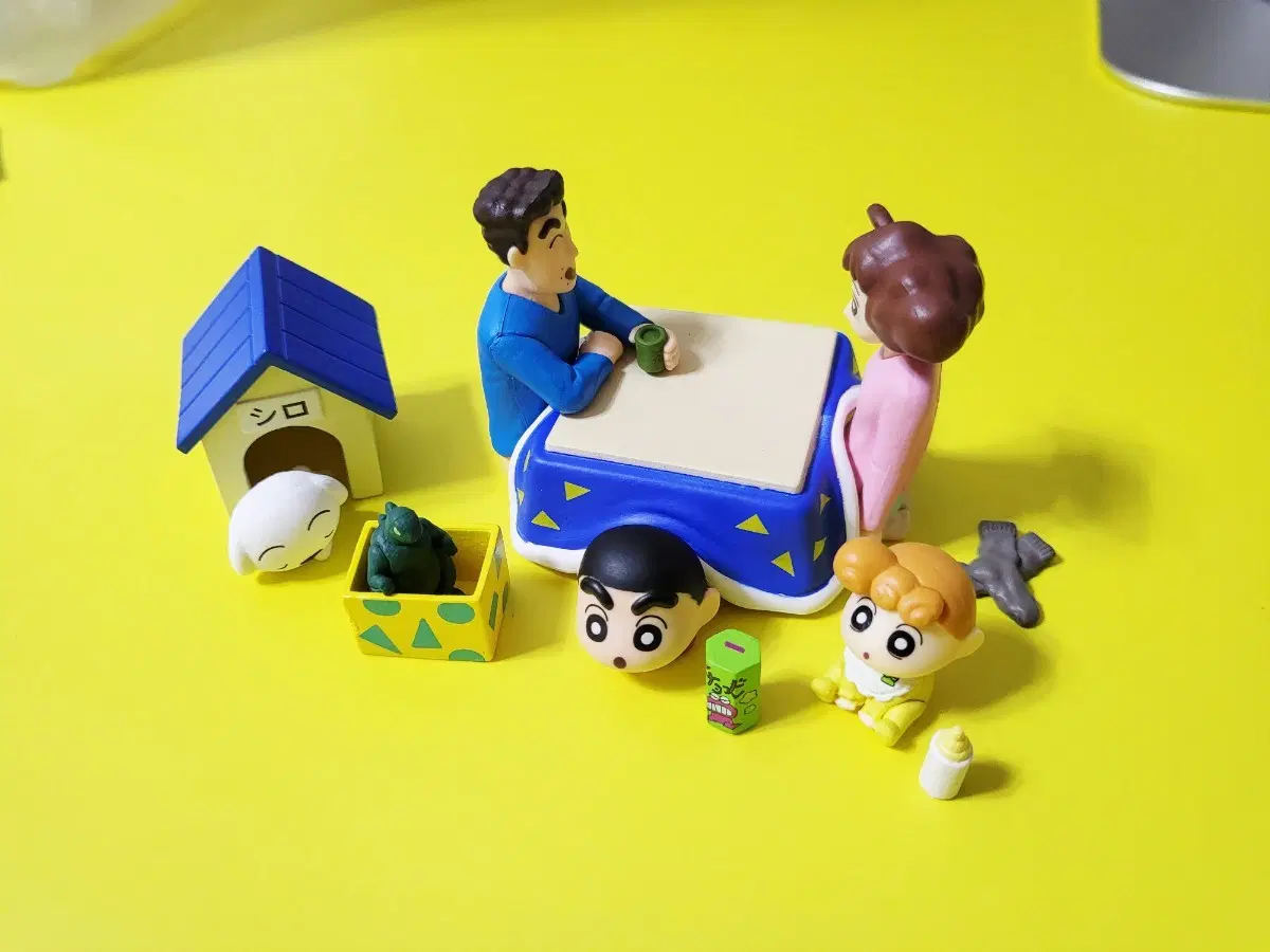 21년도 단란한 가족 캡슐토이 가챠6종 풀세트