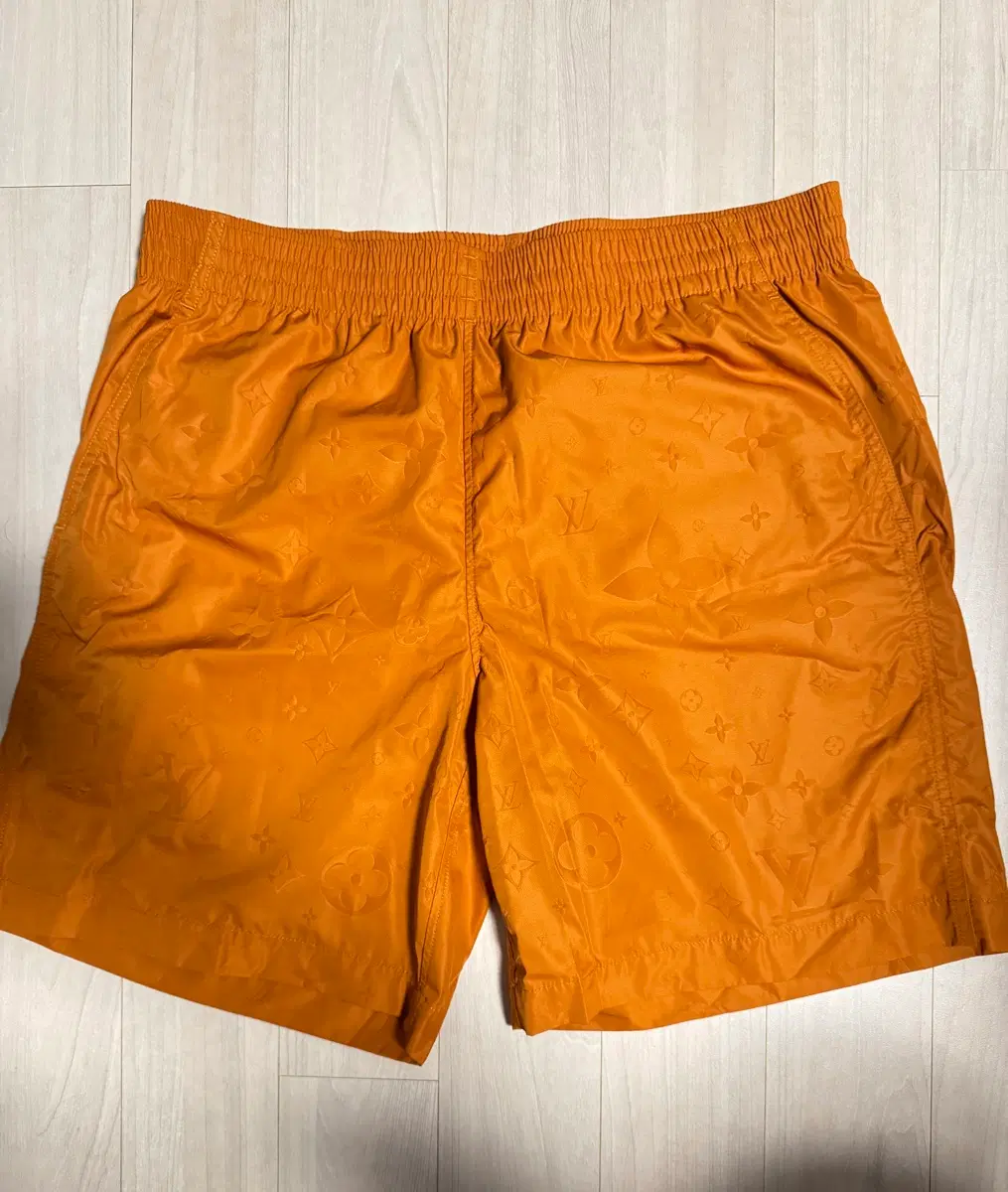 루이비통) 새상품 모노그램 나일론 스윔 팬츠 M(32~34추천) 가방포함