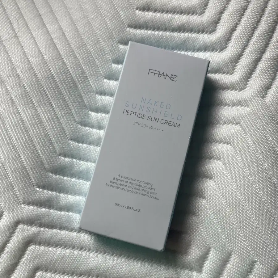 미개봉 네이키드 선쉴드 펩타이드 선크림 50ml