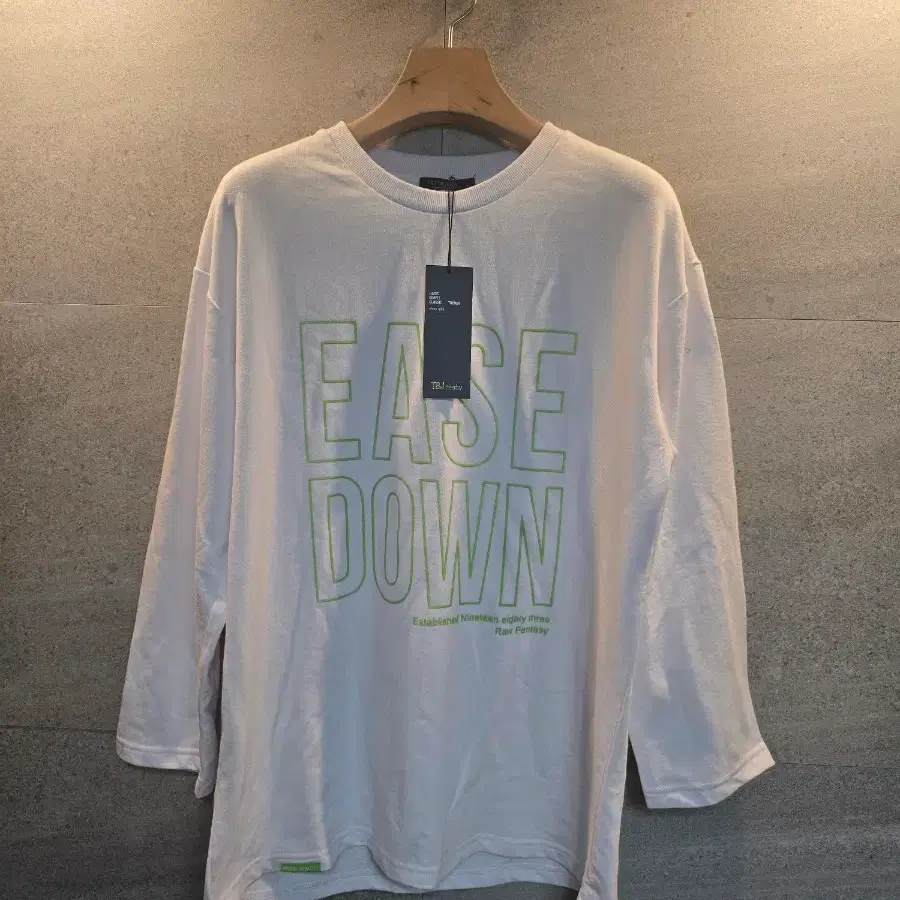 "EASE DOWN" ๋งจํฌ๋งจ.
