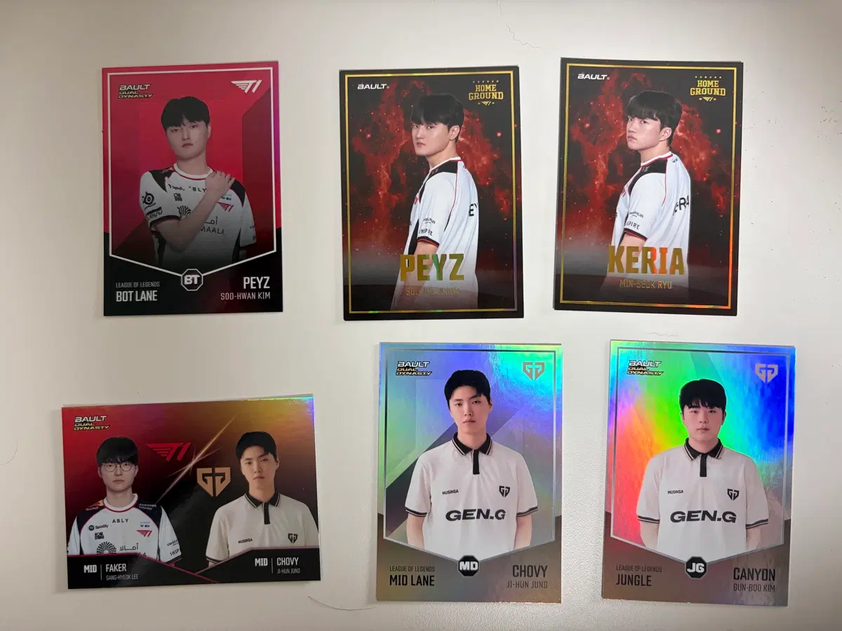 Bault t1 젠지 홀로카드 팝니다