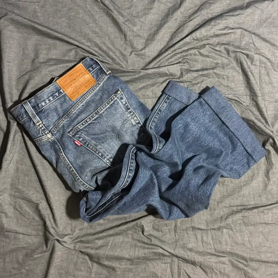 Levis 568 Loose Straight Jeans Sz 32