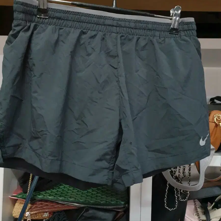 나이키 러닝 반바지 M 여성 주머니없음 찢어짐