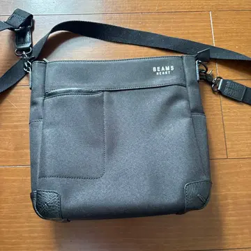 BEAMS 숄더백 가격 인하