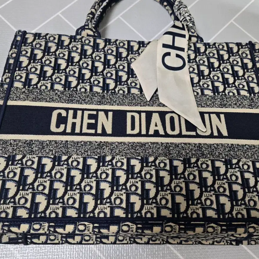 CHEN DIAOLUN 토트백