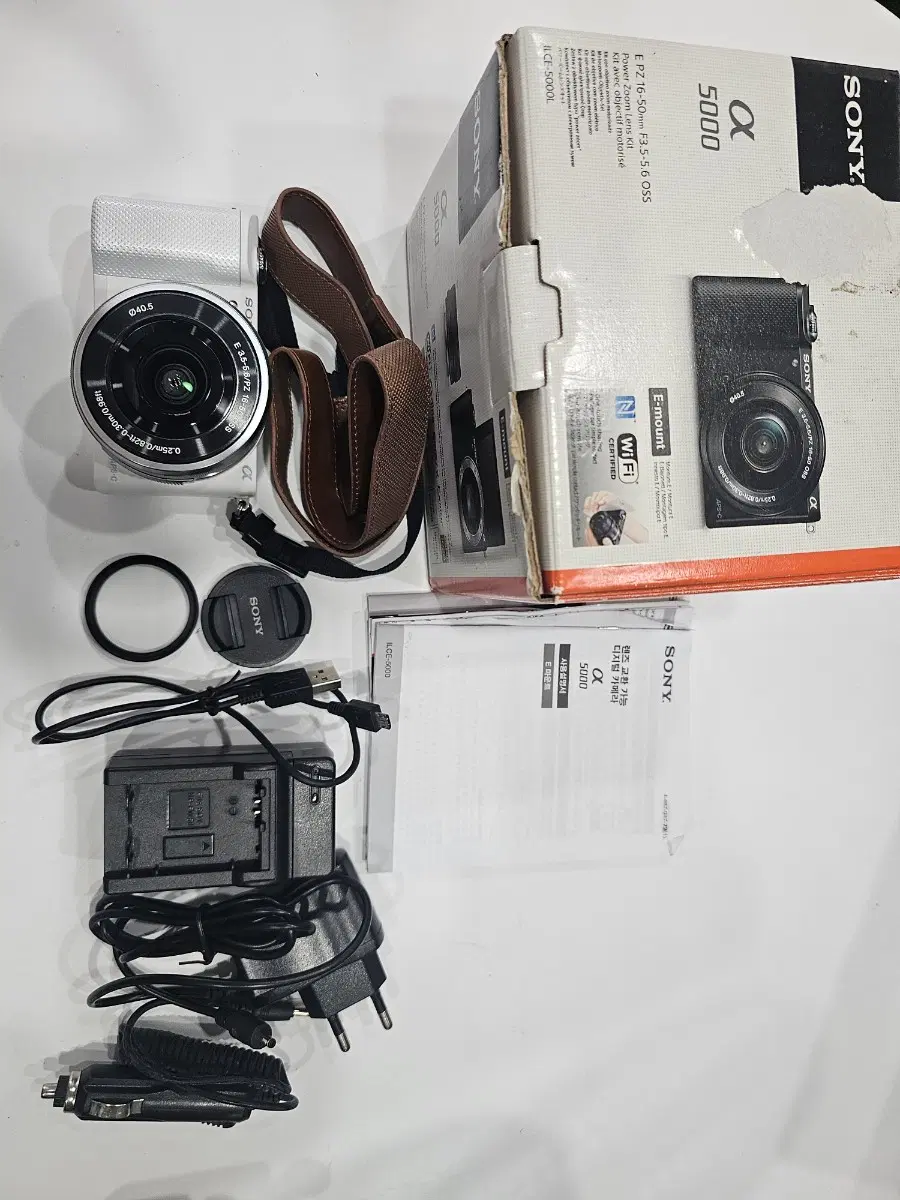 소니a5000.렌즈 16-50포함