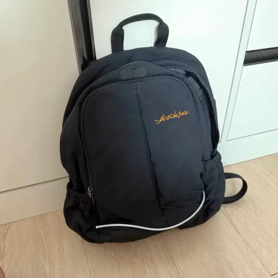 예스아이씨 백팩