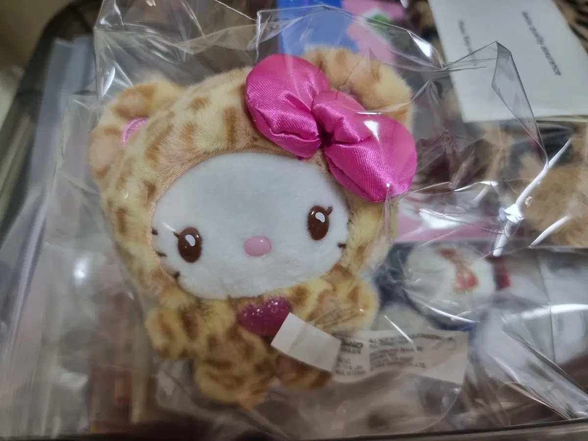 갸루쿠마 키티 마스코트