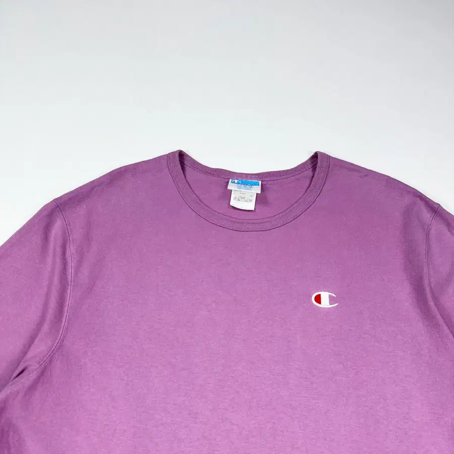 챔피온 애슬레틱 퍼플 반팔티셔츠 (XL)