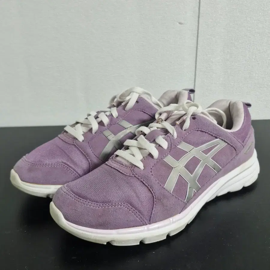 아식스 G1 운동화(240)