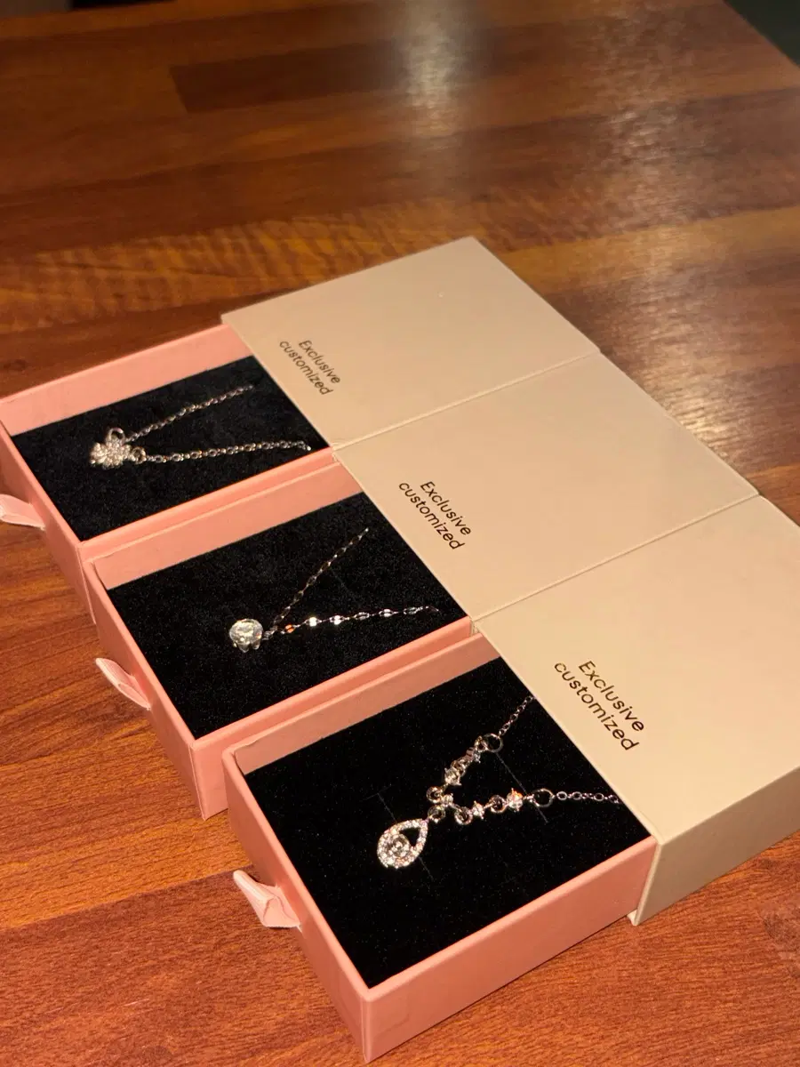 여성용 커스텀 목걸이 새상품