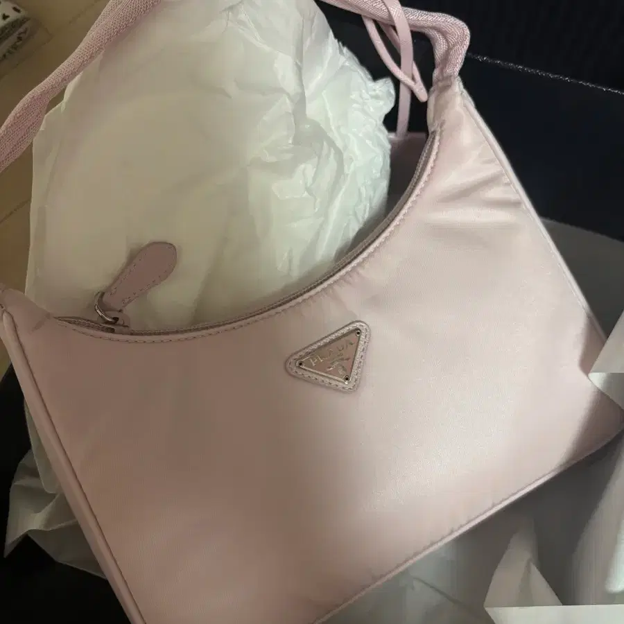 프라다 나일론백 핑크