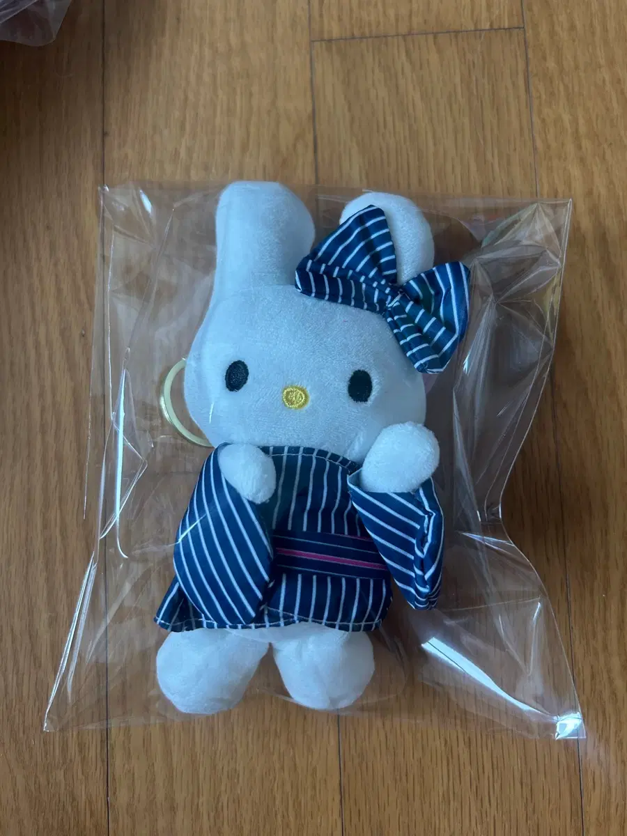 미피 기모노 인형 키링 텍잇음