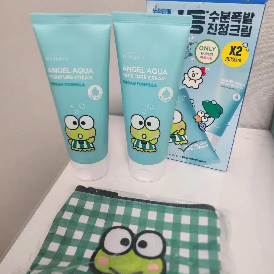새상품) 비욘드 엔젤 아큐아 수분 진정 크림 기획 ㅡ 케로케로케로피에디션